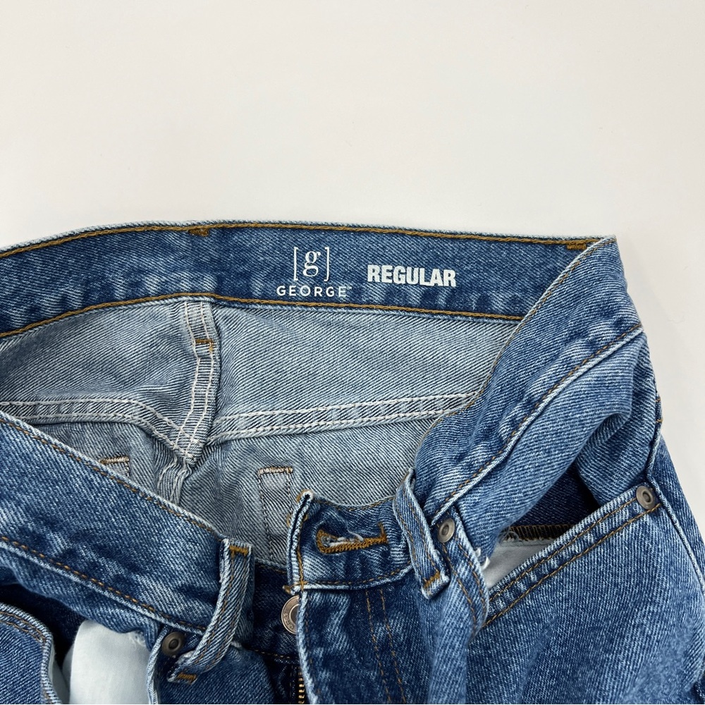 George Jeans - Picture 2 of 4